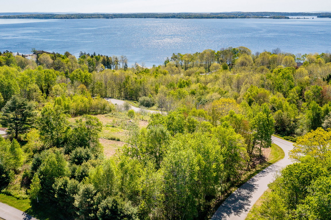 7 Highfields Lane Northport