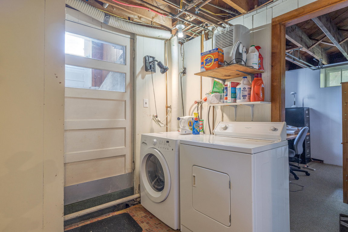 Washer/Dryer in the Basement