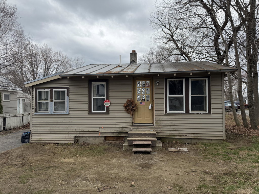 27 Saint John Street Skowhegan