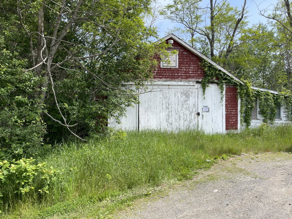 L011-00A US Route 1  Whiting