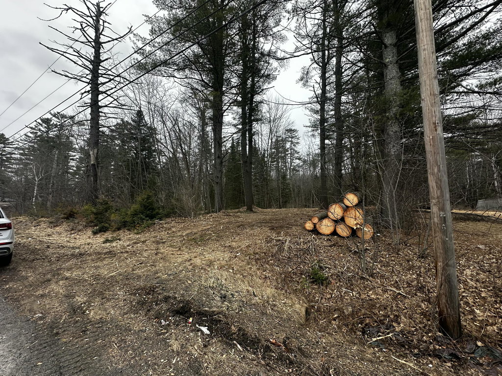 M14L10 Waterville Road Skowhegan