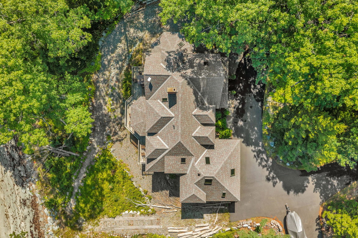 102-web-or-mls-1197-bay-rd