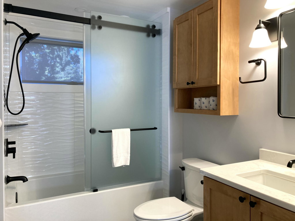 First floor full bath.