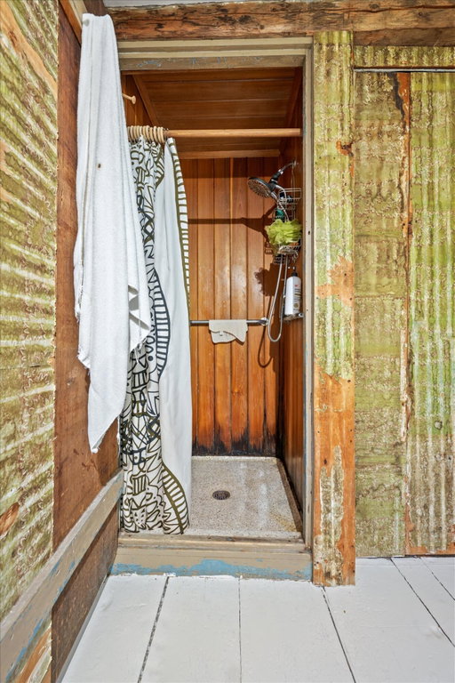 42-Bathroom Shower