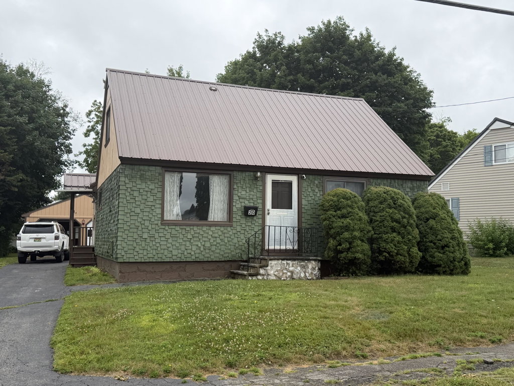 20 Park Street East Millinocket
