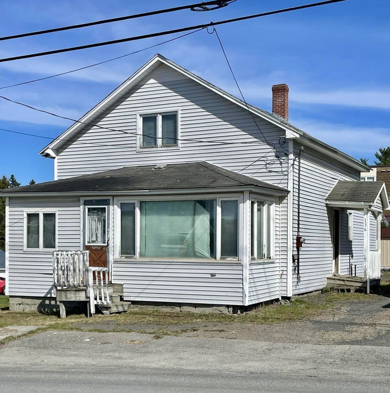 136 11th Avenue Madawaska