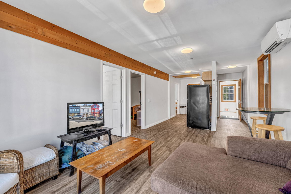 35-web-or-mls-14-cottage-st