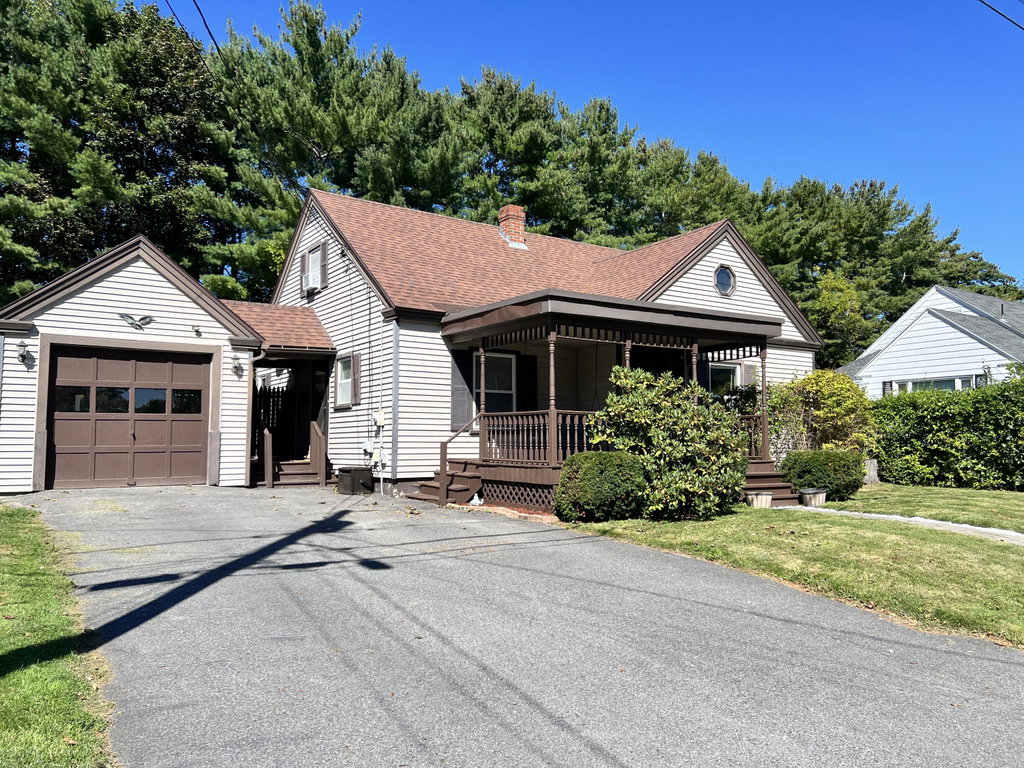 15 Collette Street Waterville