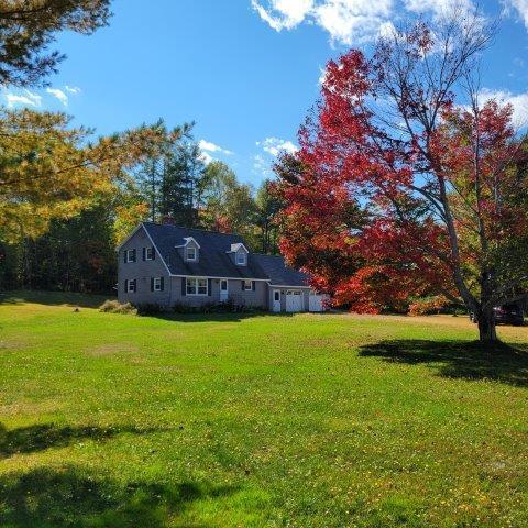 15 Skunk Hill Road Lee