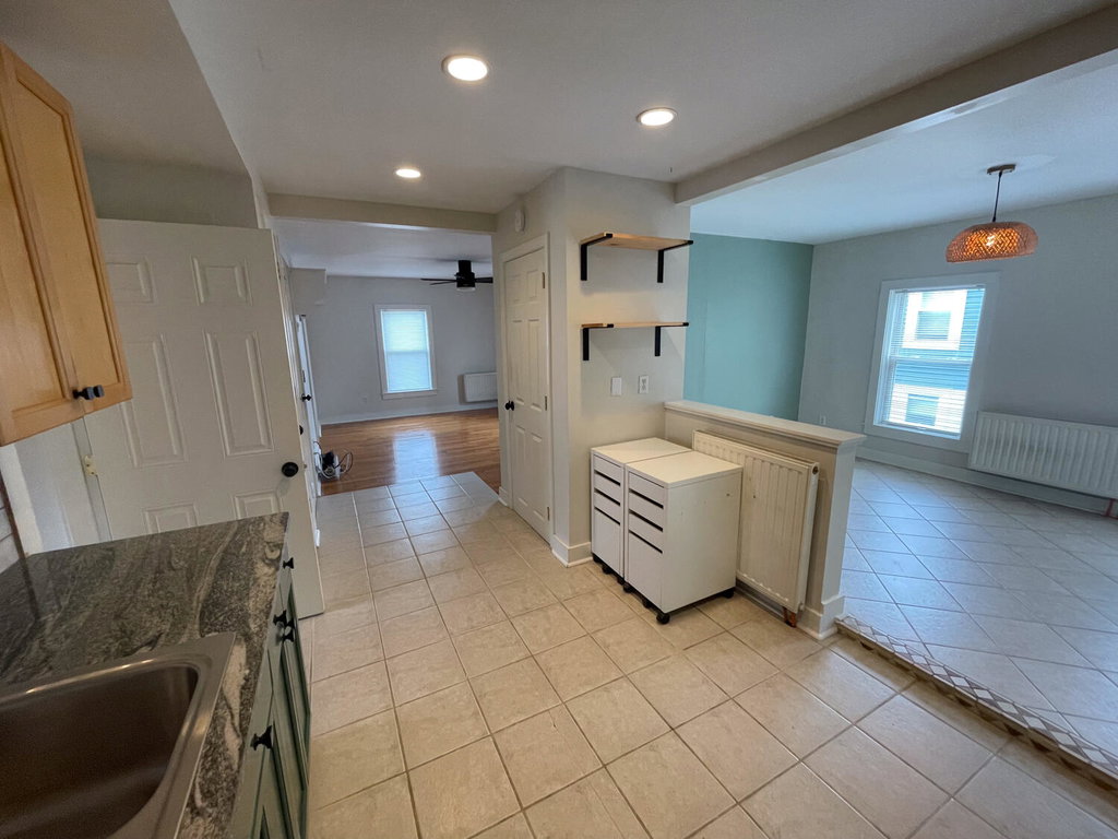2nd Floor 1 BR unit