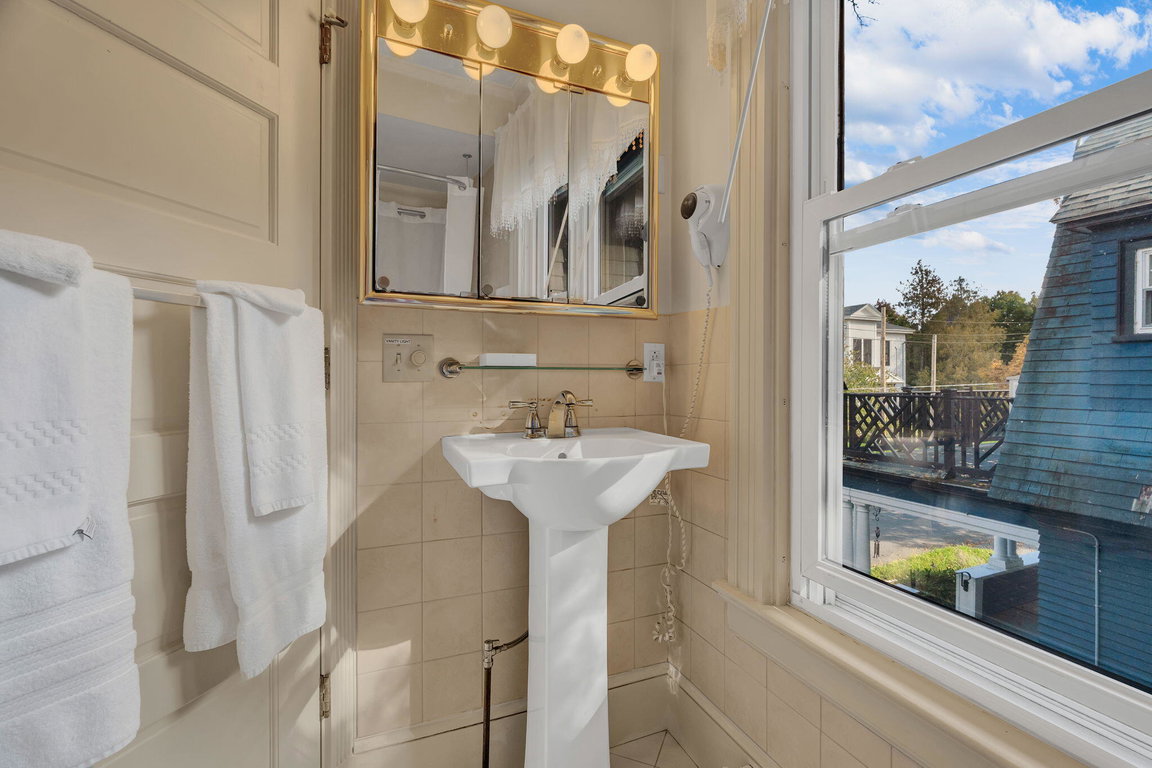 45-web-or-mls-11-high-st