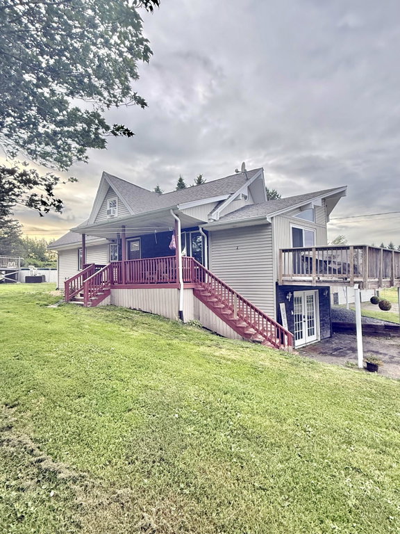8 Caron Road Madawaska