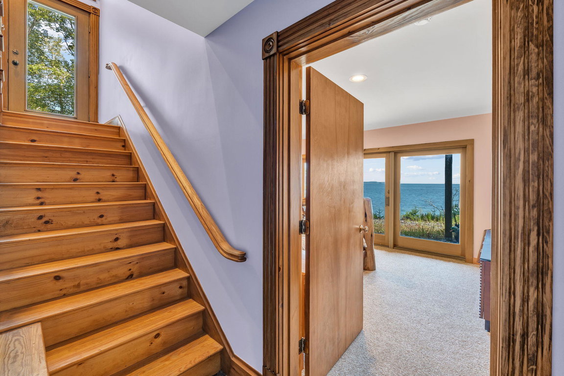 65-web-or-mls-1197-bay-rd