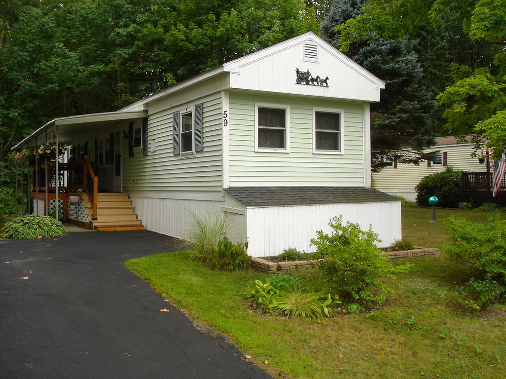 59 Patio Park Lane Gorham