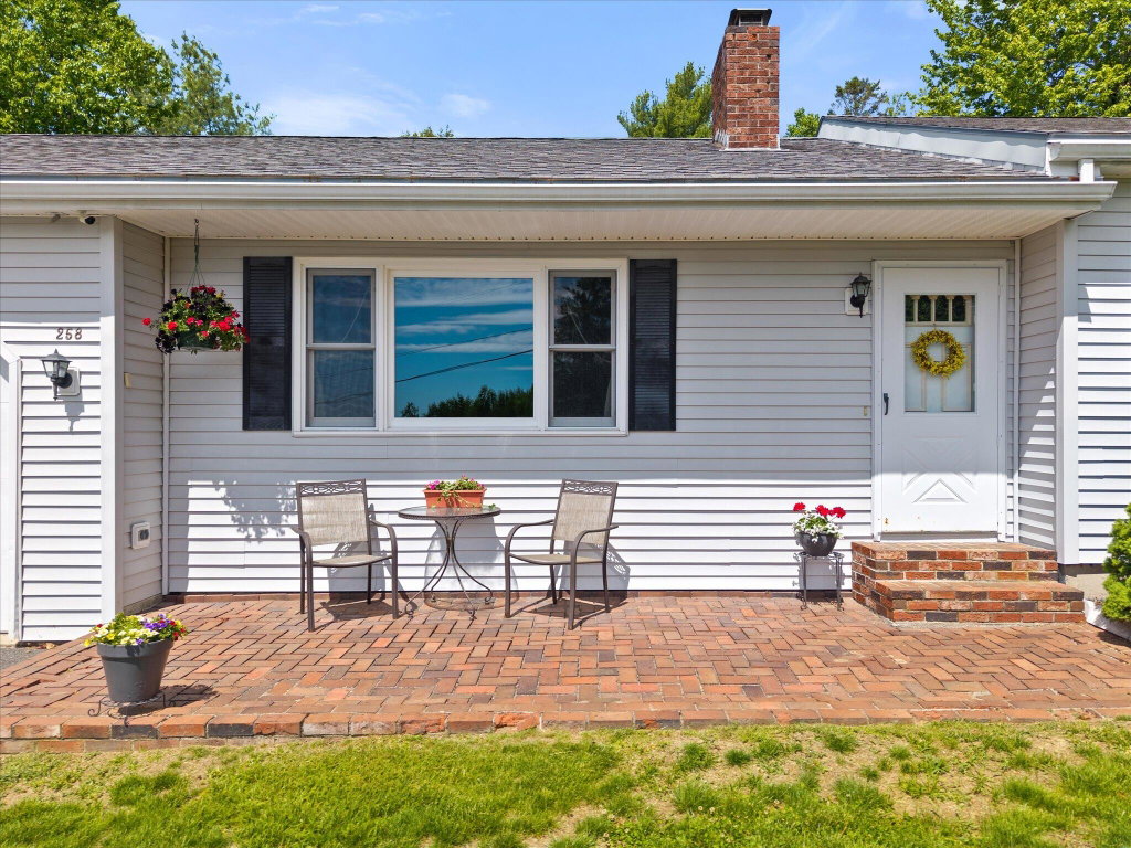 12-258 Gary Moore Rd