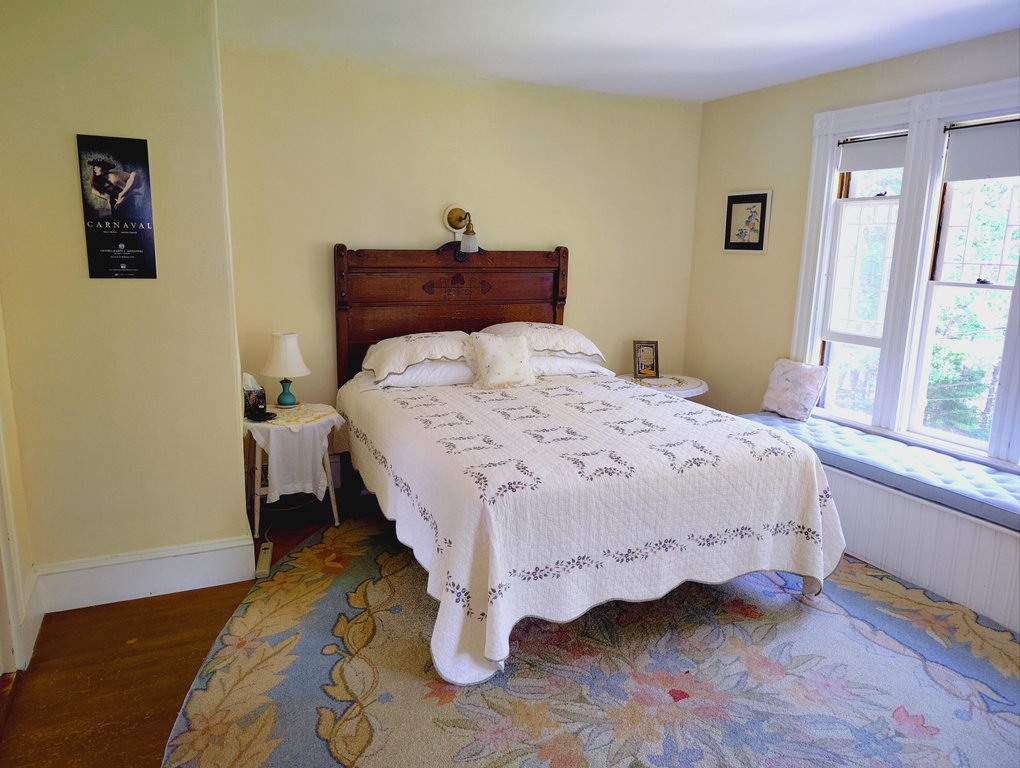 BEDROOM 4