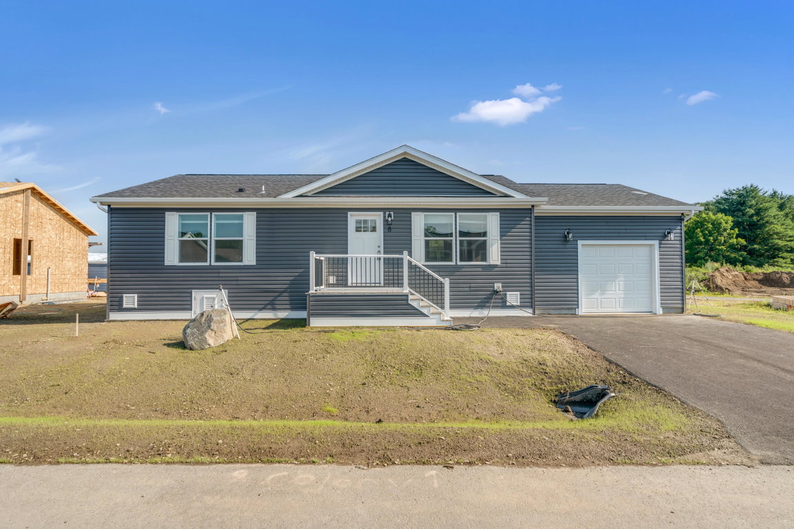 8 Colony Way Kittery