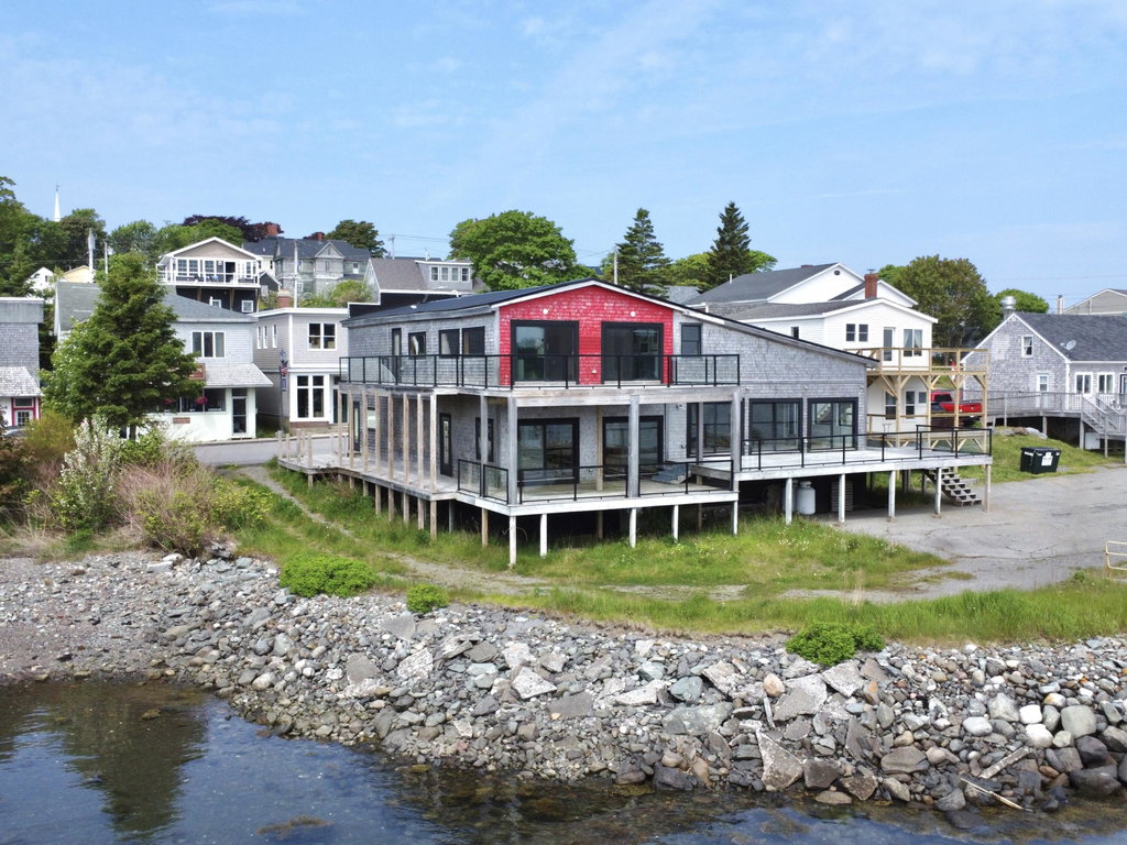 32 Water Street Lubec
