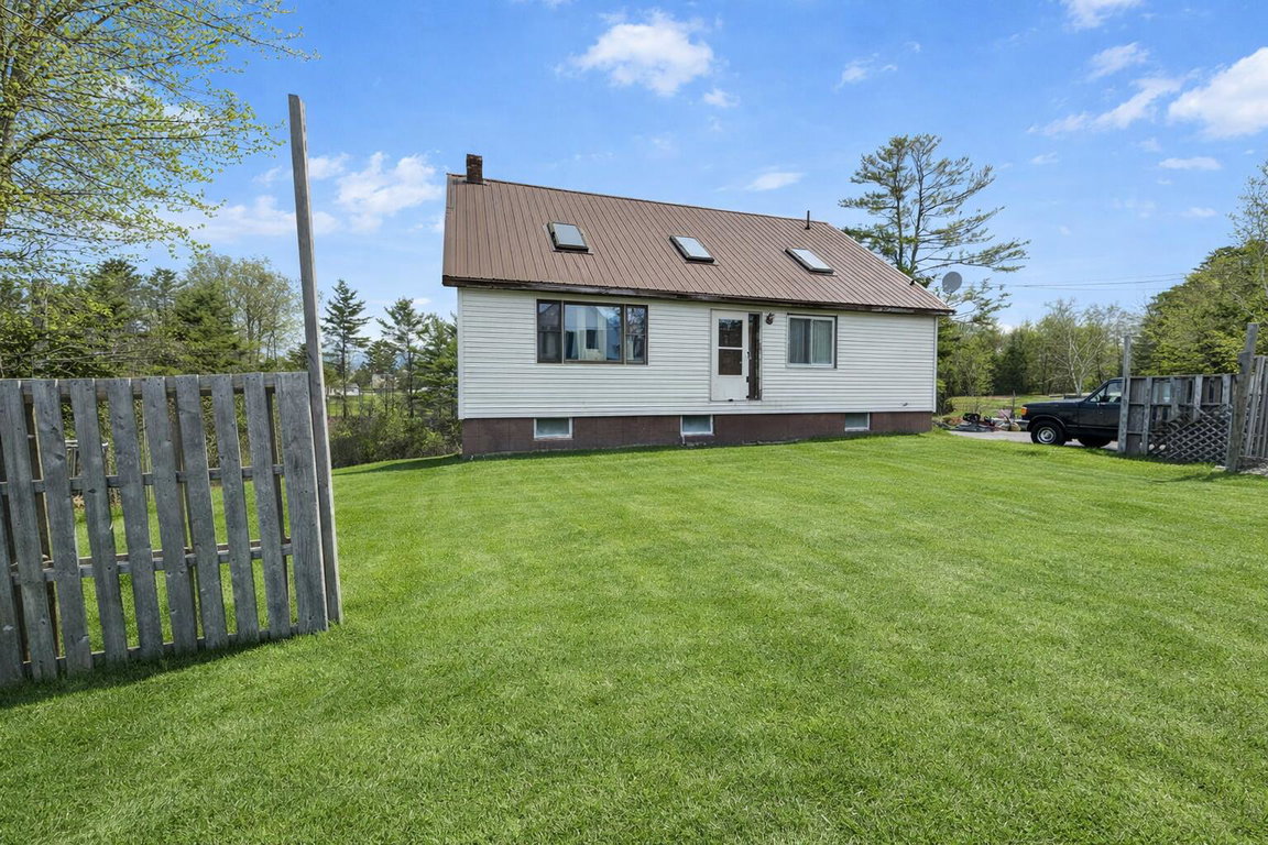 15 Maple Street Milo