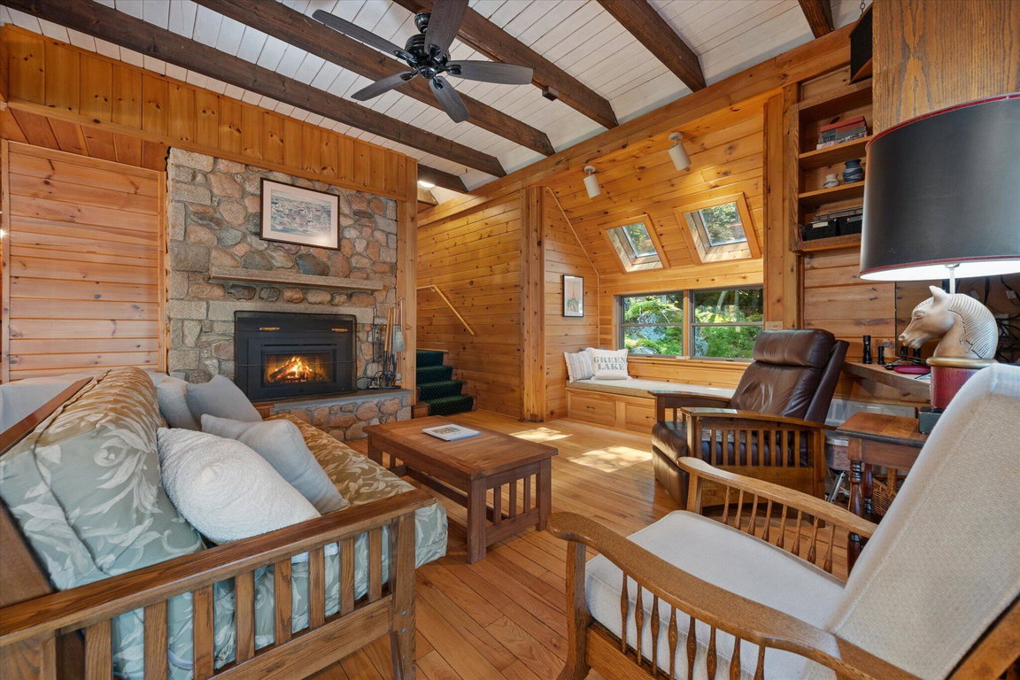 044-Living Room