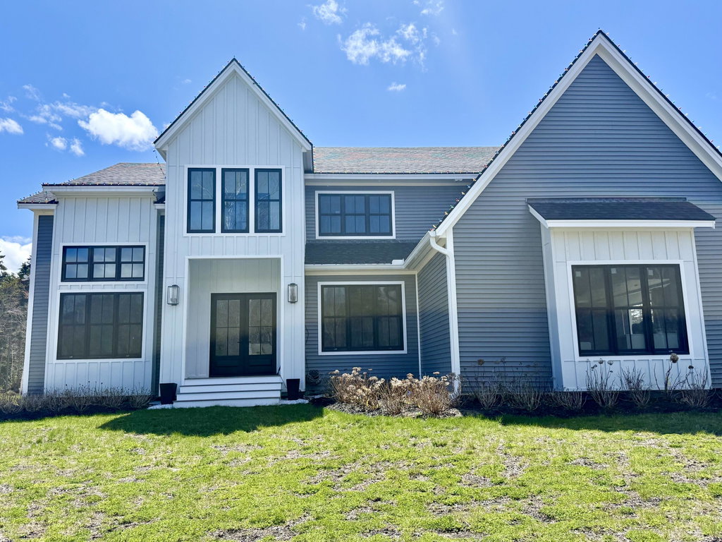 189 Shore Road North Haven