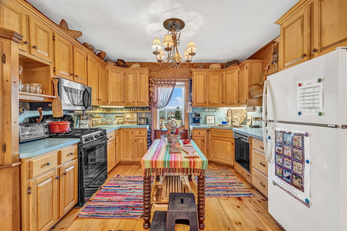 11-web-or-mls-281-atlantic-rd