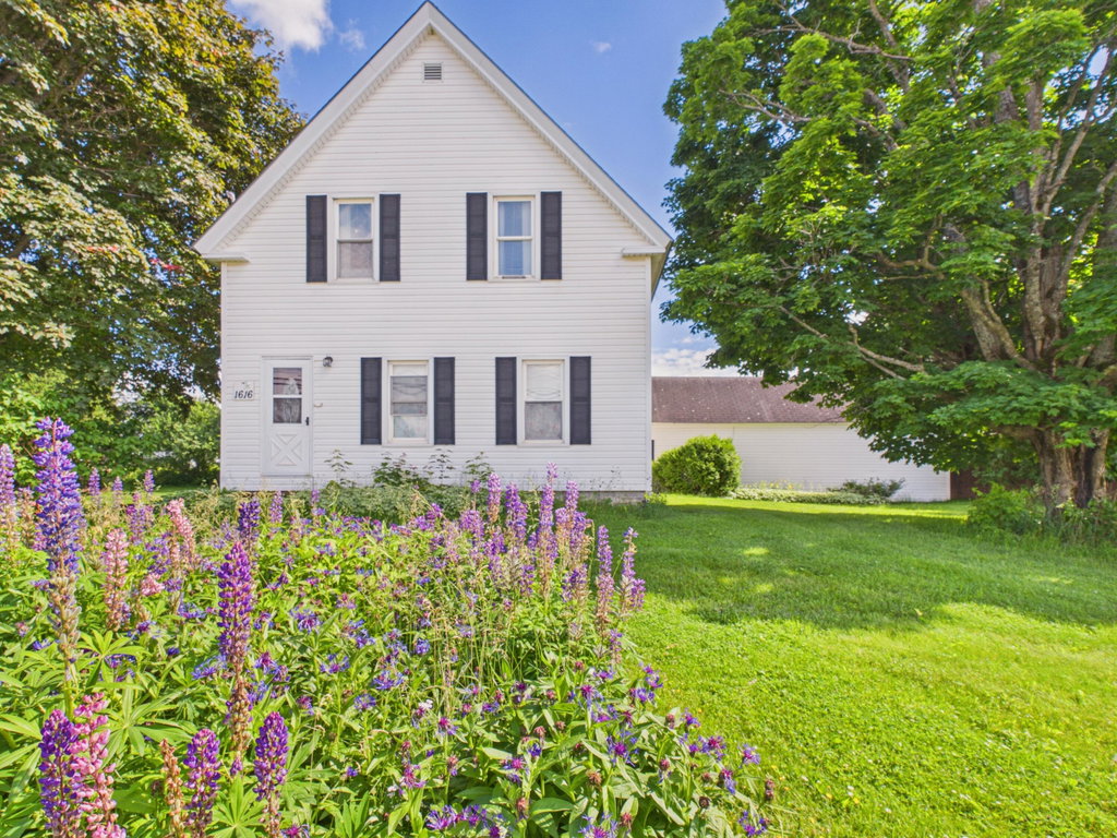 1616 Main Street Mapleton