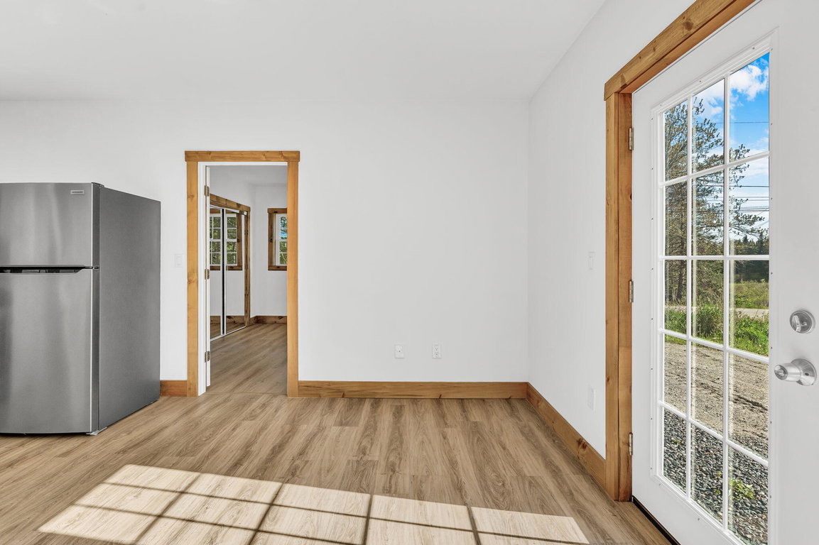 23-web-or-mls-727-n-bend-rd