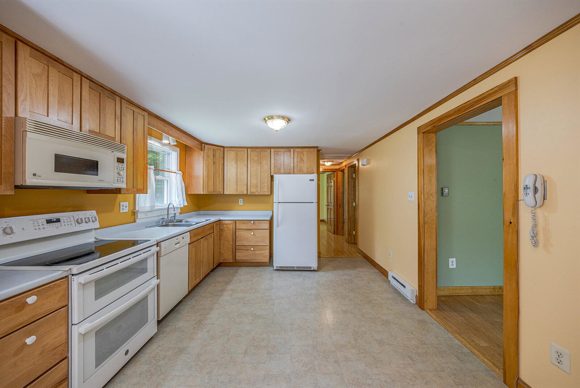 15-482 West Bay Road-DTP_websize