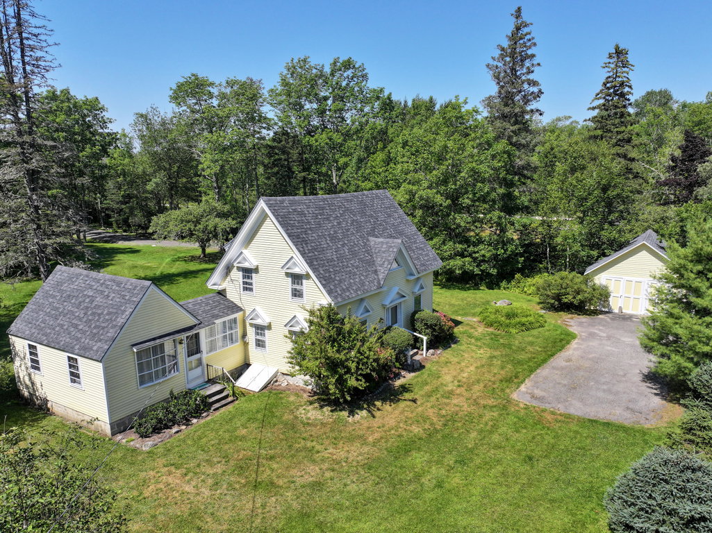 1F 553 N. Deer Isle Road