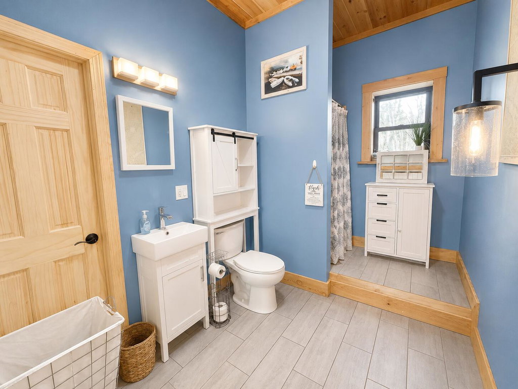 Downstairs bathroom