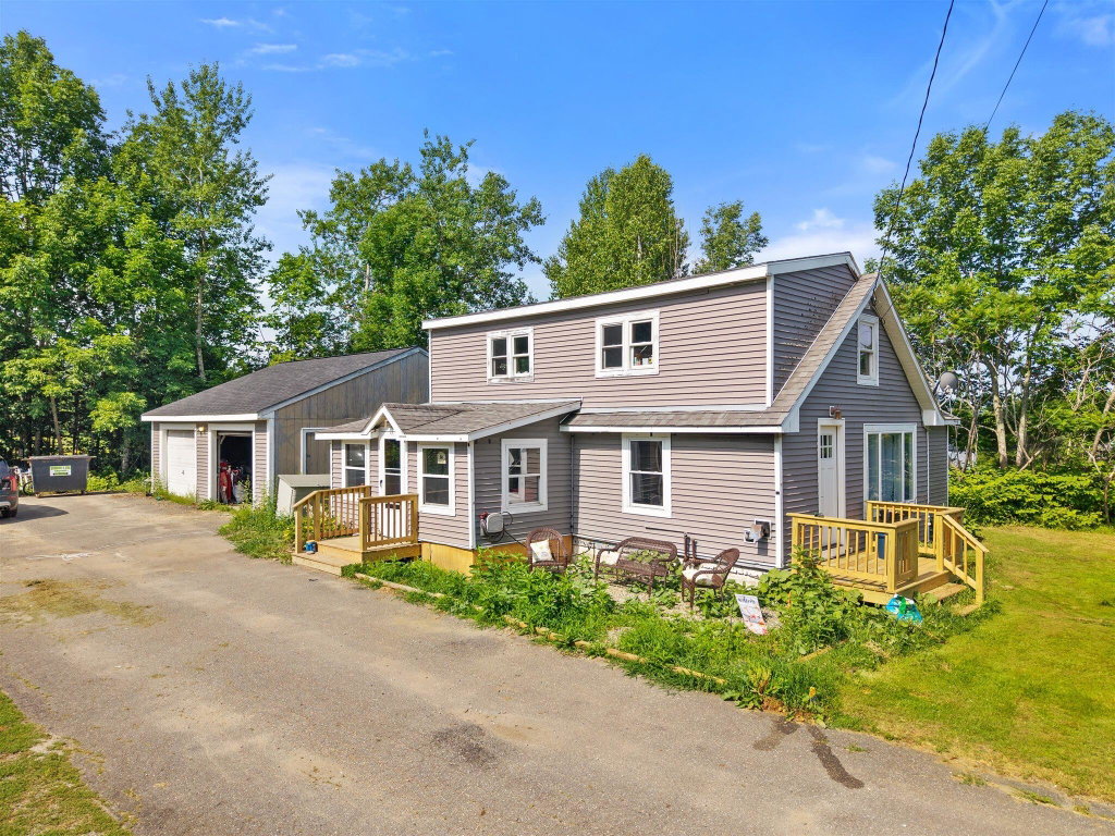 13 Race Course Road Bucksport