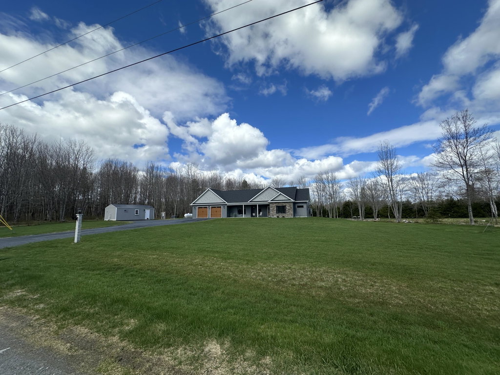 25 Curtis Lane Palmyra