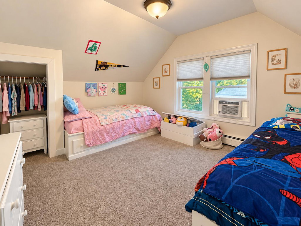 Tidy Attic Childrenu2019s Bedroom