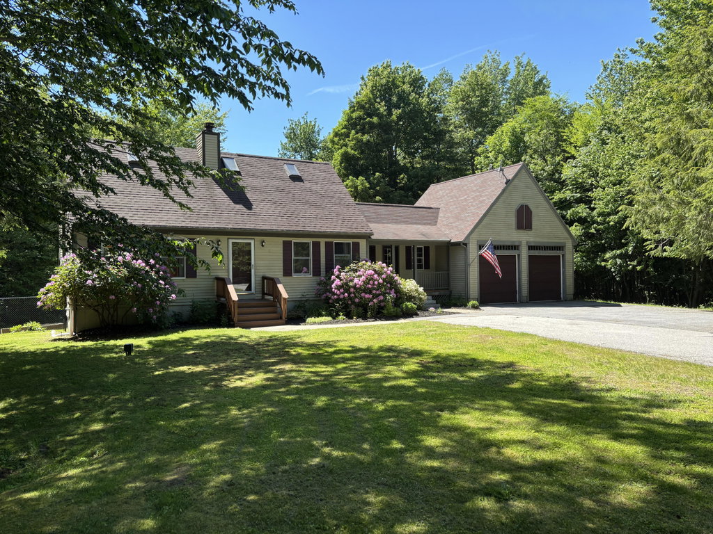 17 Curtis Road Freeport