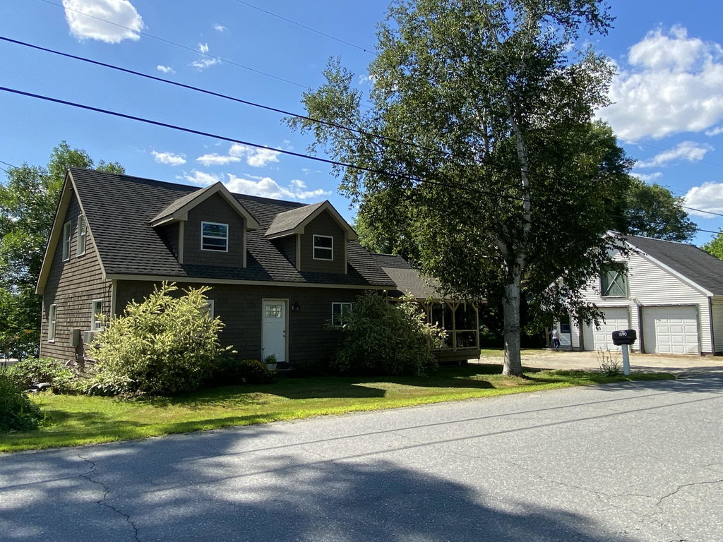 1690 River Road Clinton