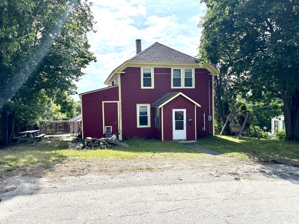 85 School Street Millinocket