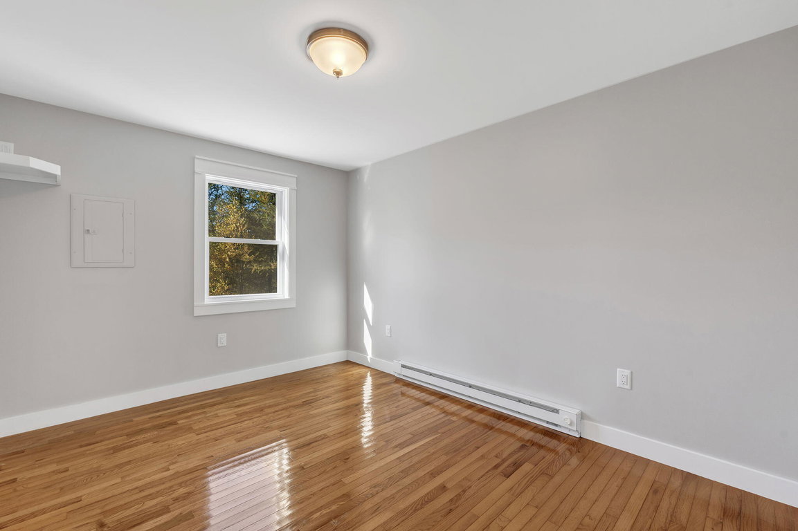 2-web-or-mls-1212-eastbrook-rd