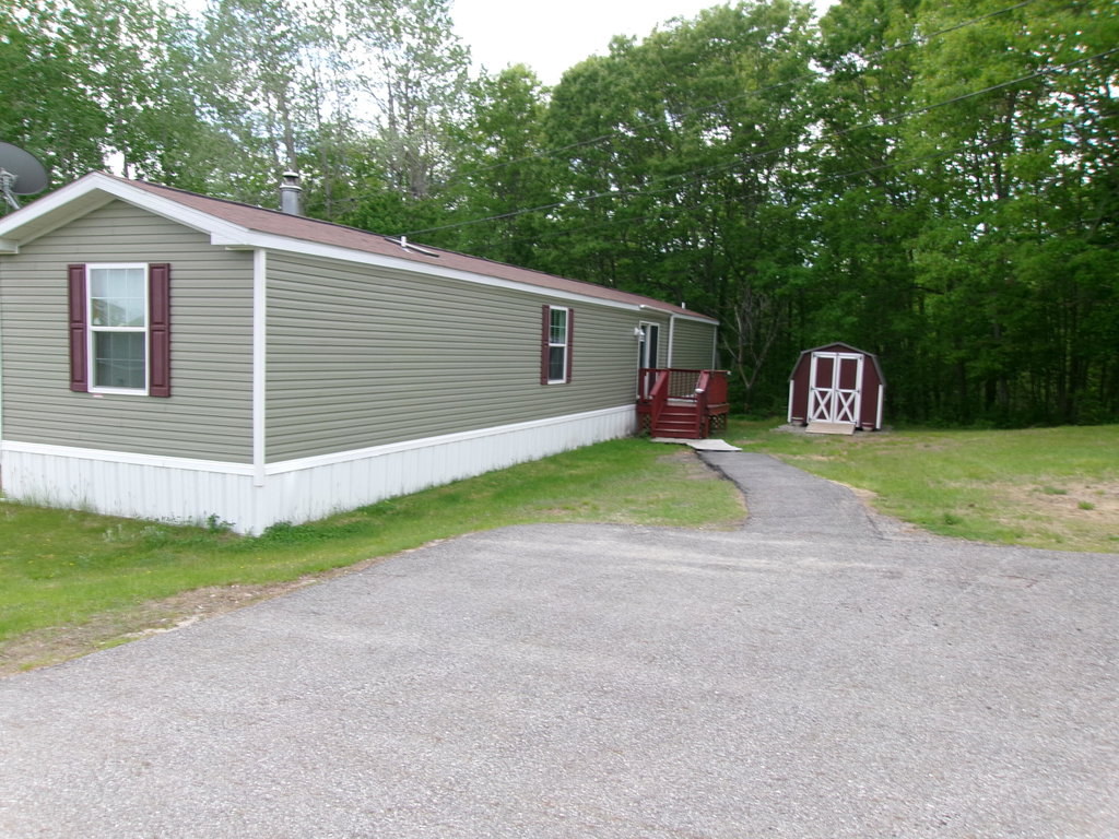 1 Gilmore Drive Topsham