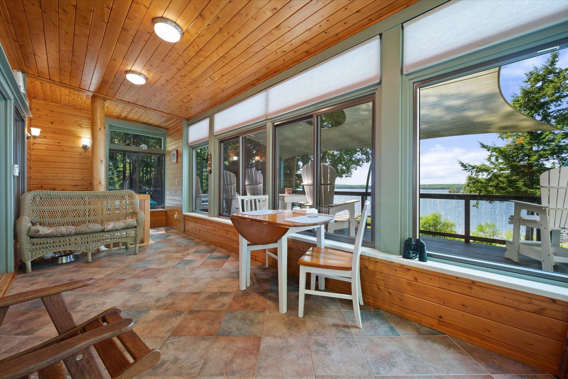 067-Sun Room