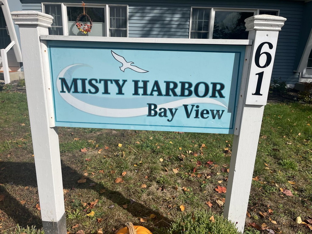 Photo 2-61 Misty Harbor B6, Winter Harbo