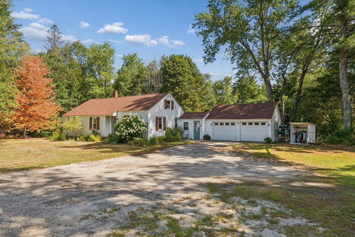 204 Shaker Road Gray
