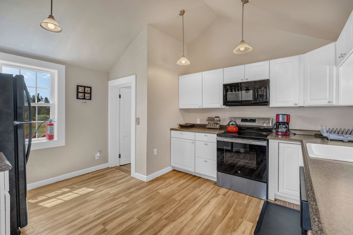 5-web-or-mls-456-cranberry-rd