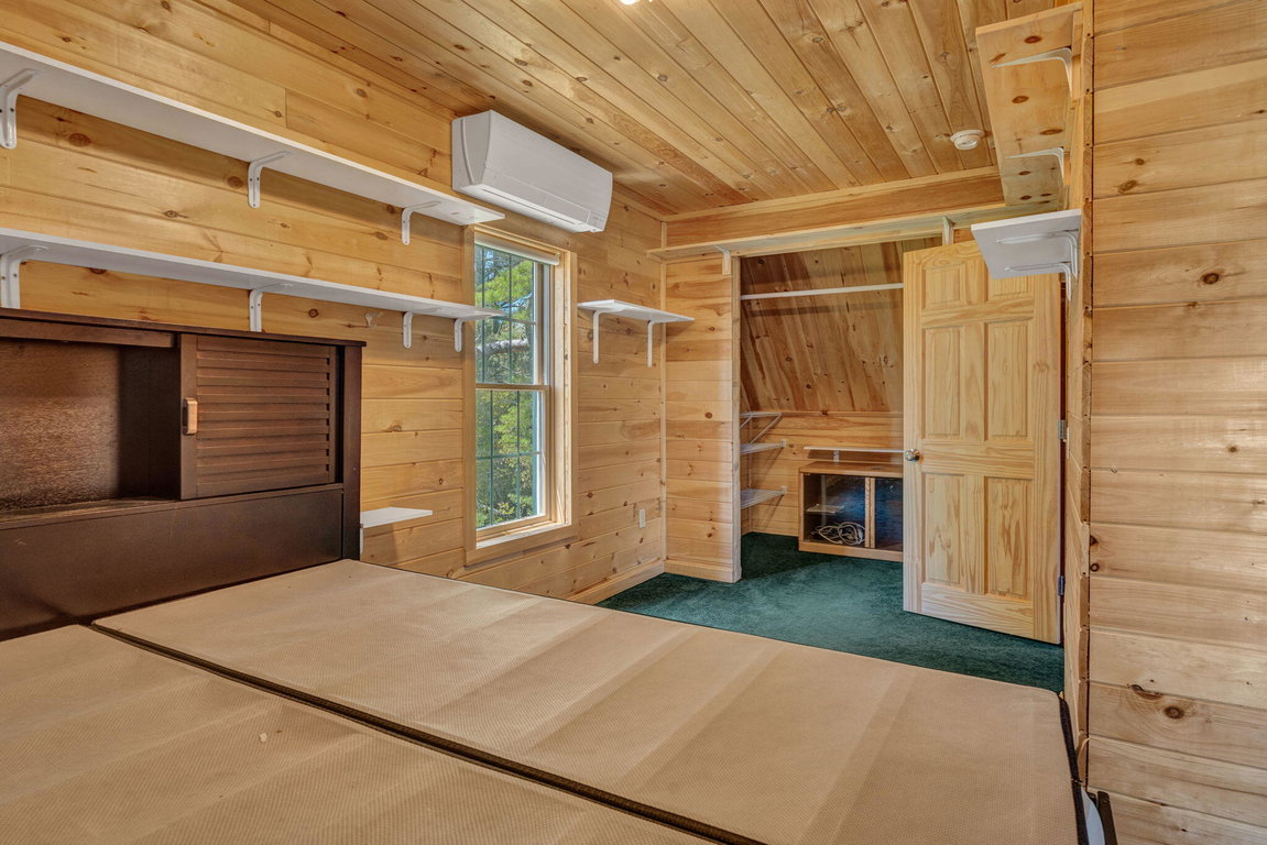 47-web-or-mls-137-w-franklin-rd