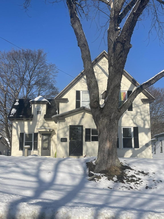 61 Park Street East Millinocket