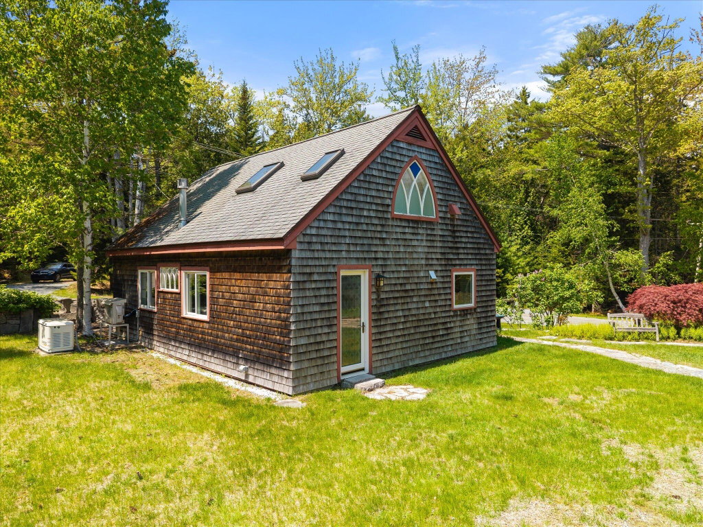 21-Guest House