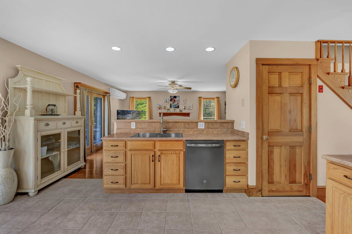 24-web-or-mls-167-twin-hill-rd
