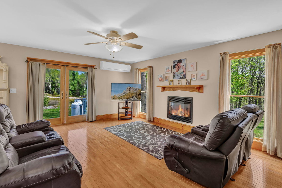 10-web-or-mls-167-twin-hill-rd