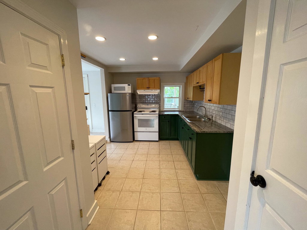 2nd Floor 1 BR unit Kitchen
