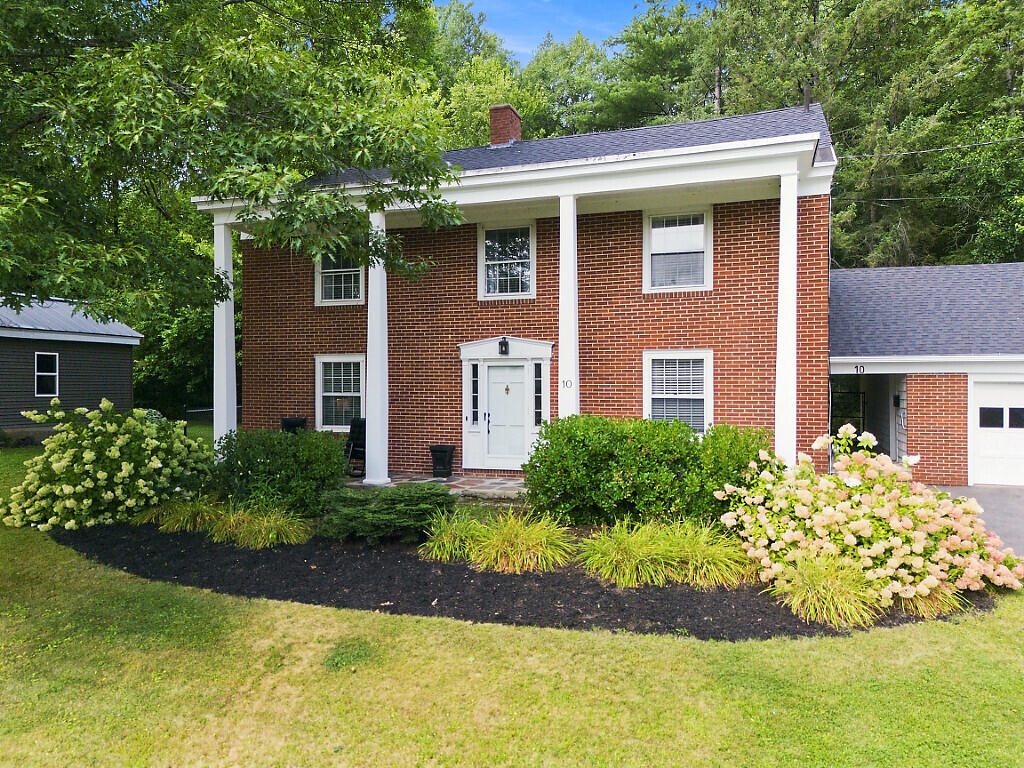 10 Lloyd Road Waterville